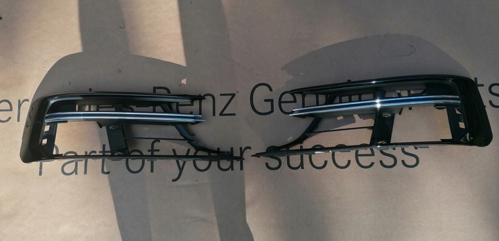 фото №1, Решётка решётка бампера audi a8 d5 4n0