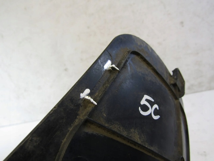 фото №9, Vw beetle 5c5 заглушка підкрилки правого перед 5c5805778