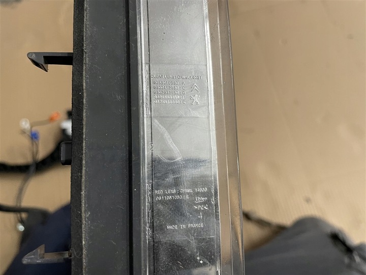 фото №9, Свет сплав w крышка багажника зад универсал sw 9688016380 peugeot 308 t9 2 ii