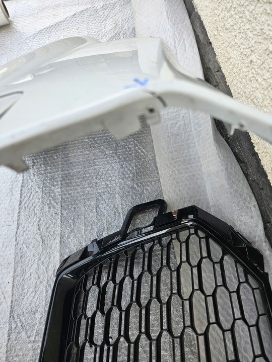 фото №9, Audi rs4 8w0-zderzak перед решётка радиатора спойлер 8w0807437t