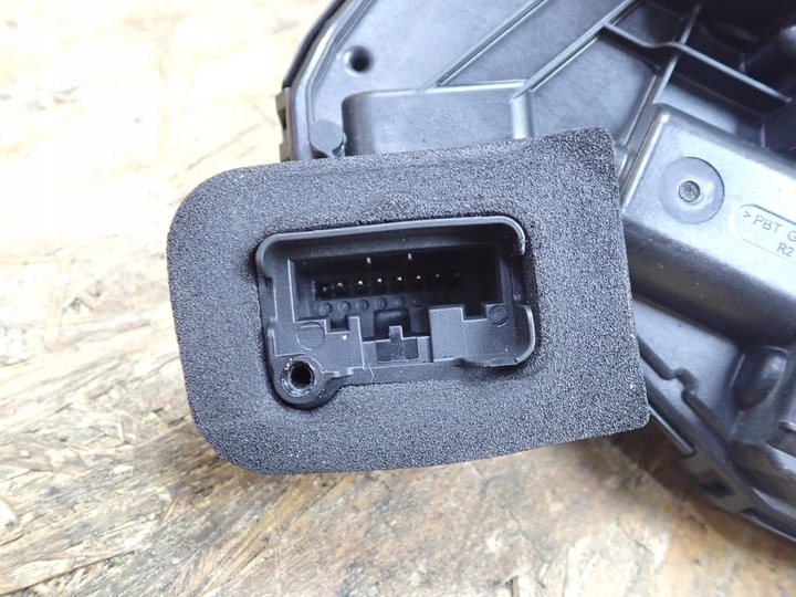 фото №8, Ручка замок правые зад skoda octavia iii 2019 европа 4x4 универсал 2y2y