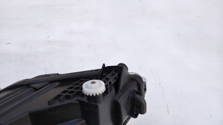 фото №7, Vw polo v 5 6c0 рестайлинг галоген противотуманная правое 6c0941662 t-b45