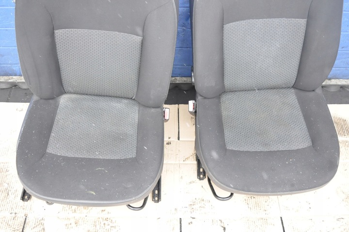 фото №9, Dacia duster прокладка интерьера сиденья диван англичанин