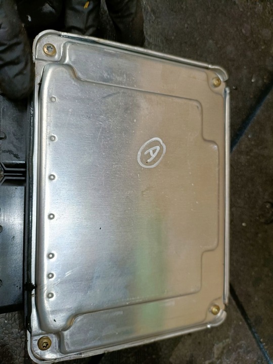 фото №4, Блок управления двигателя audi 8e0907401