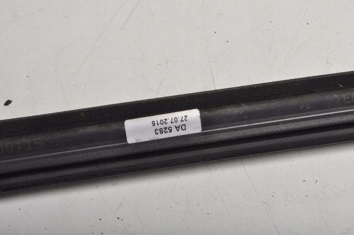 фото №6, Mercedes w172 r172 планка скла прилегла до скла передня ліва