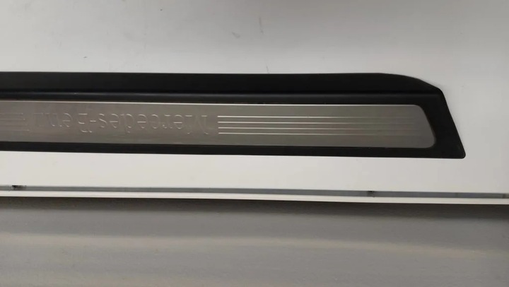 фото №8, Mercedes w207 cabrio планка накладка порогова права