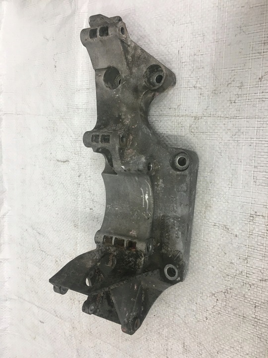 фото №9, Лапи генератора vw golf iv 1.8t 06a903143p