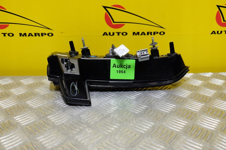 фото №13, Ford mustang mach-e 2021- лампа кришки зад права led usa