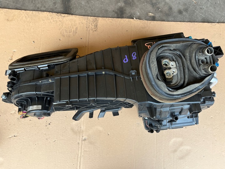 фото №1, Отопитель воздуходувка комплект audi a3 8p 2003-2005 2.0 tdi 8p820003c