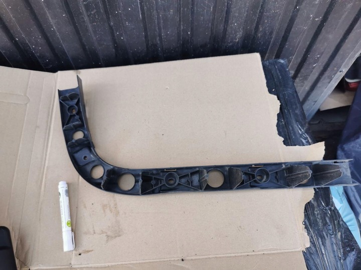 фото №1, Ковзун бампера лівий зад seat altea 5p0807863b