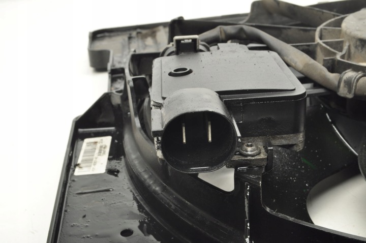 фото №7, Ford tourneo connect mk2 1.5 tdci вентилятор охолодження радіатора (дифузор) f1f1-8c607-he