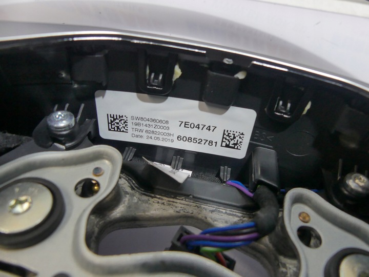 фото №10, Bmw f40 g20 g22 z4 м-пакет кермо подушка безпеки пелюстки