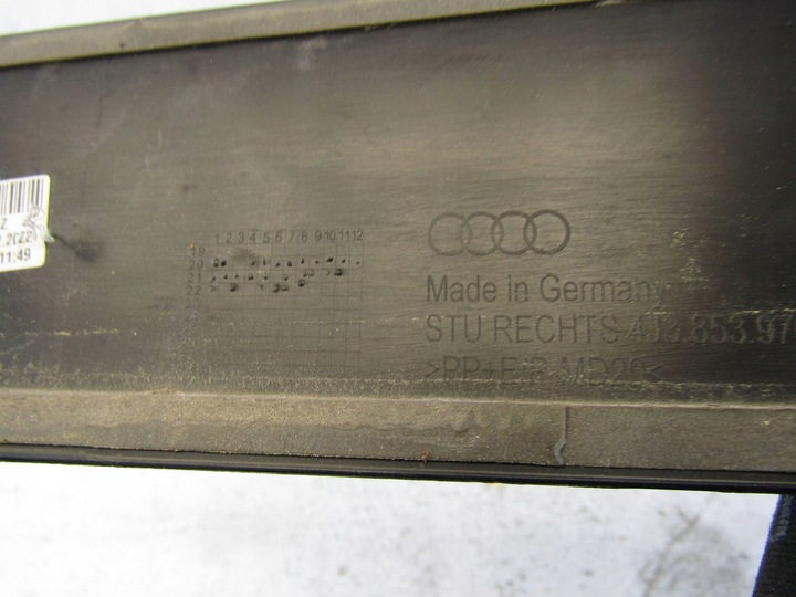 фото №8, Audi e-tron gt планка двері правих зад 4j3853970