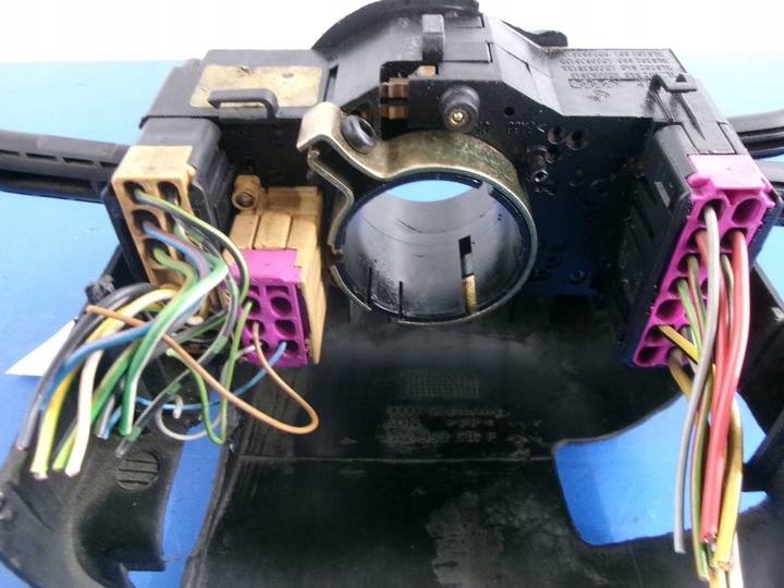 фото №7, Audi a6 c4 универсал переключатель комбинированный подрулевые рычаги переключатель-паук 4d0953513