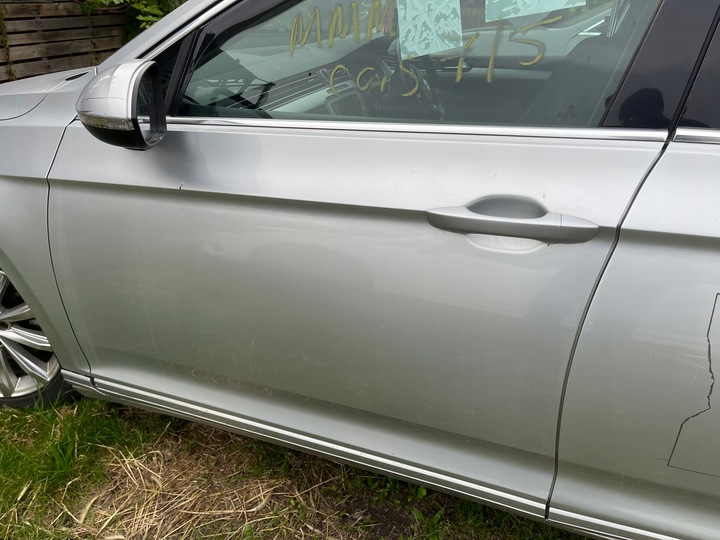 фото №1, Дверь передние левая vw passat b8 2016r перед левый la7w