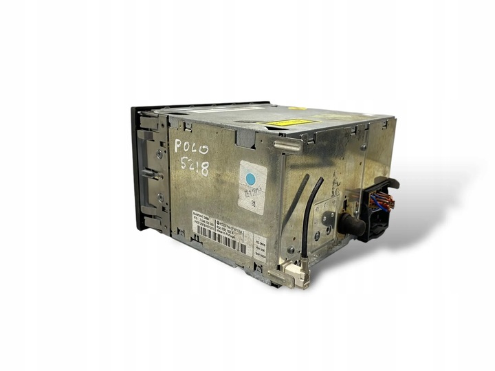 фото №6, Volkswagen polo iv 9n3 1200cm3 2006 радіоприймачі хетчбек 6q0035152a