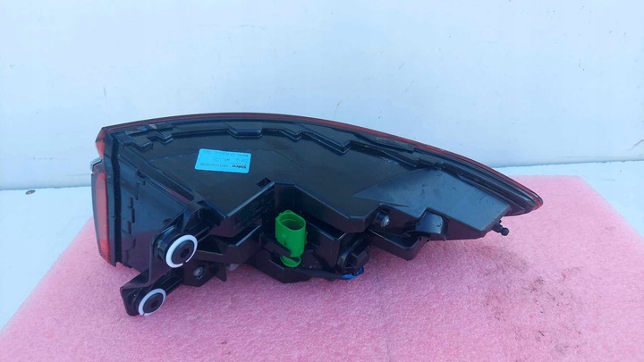 фото №5, Audi a8 d5 4n лампа левая зад задняя led oled 2609