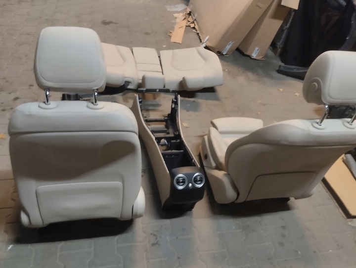 фото №7, Mercedes eqc w293 сиденья диван салон eu