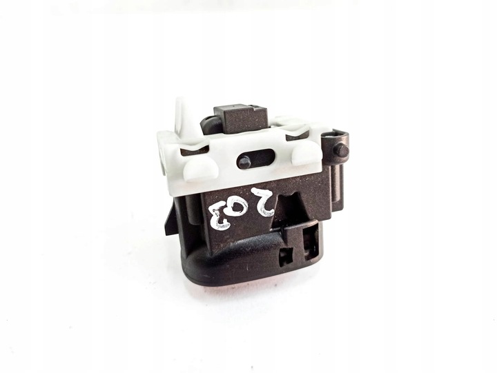 фото №9, Mercedes-benz c w203 2004 зад сторона левая панели управление, переключатели