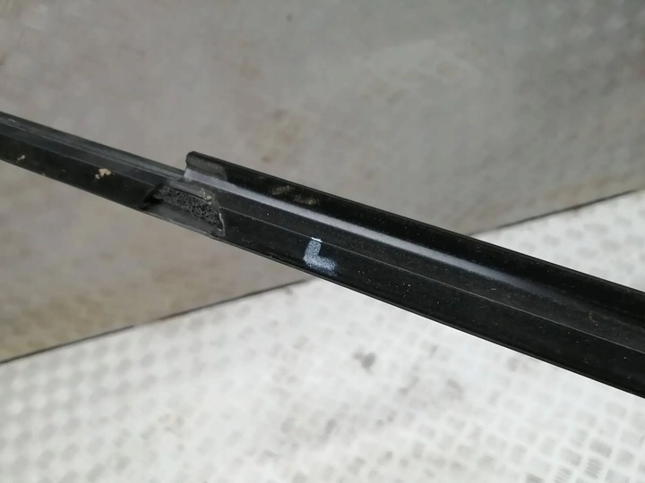 фото №5, Планка стёкла дверь задних правых vw golf viii 5h4837475a