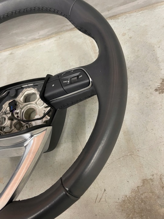 фото №12, Руль многофункциональный audi q3 83a оригинал кожаный 23r