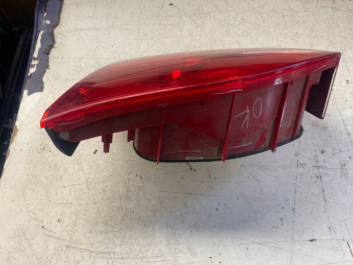 фото №7, Vw jetta лампа праві зад w кришка багажника