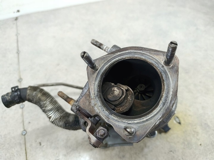 фото №8, Турбина з коллектор peugeot 308 i sw 53039700120 inter turbo 1.6 thp