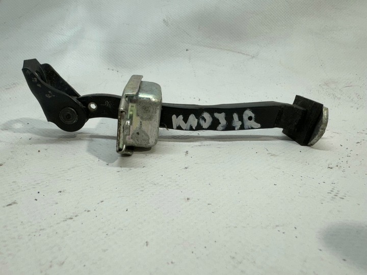 фото №1, Renault kadjar обмежувач двері переднє перед