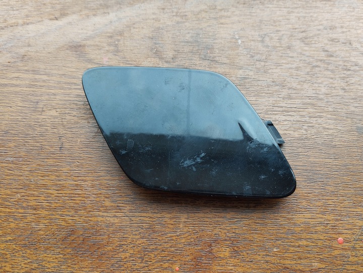 фото №1, Volvo xc60 ii 22- r-design заглушка wkrętki фаркоп бампера