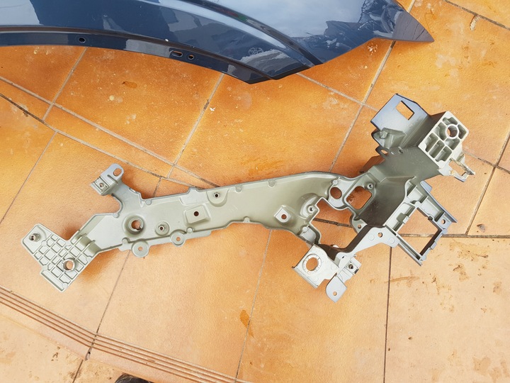 фото №12, Polestar 2 крило правий переднє перед панель кріплення фар