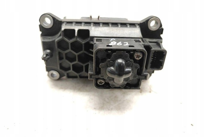 фото №8, Механизм изменения коробки передач volvo xc40 536 31437335 1.97l дизель 140kw 2018