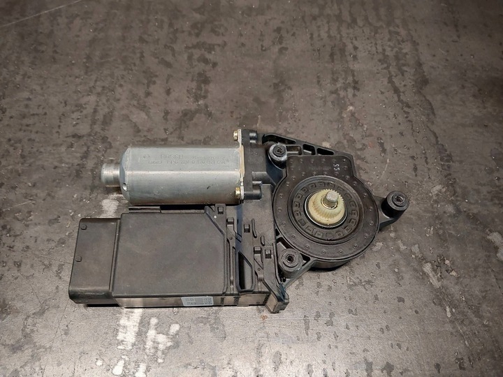 фото №8, Моторчик подъемника стёкла правый перед volkswagen golf iv 9776-101434-203