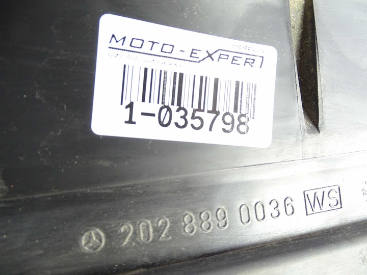 фото №5, Mercedes w202 w208 2.0 k кермо впуск повітря