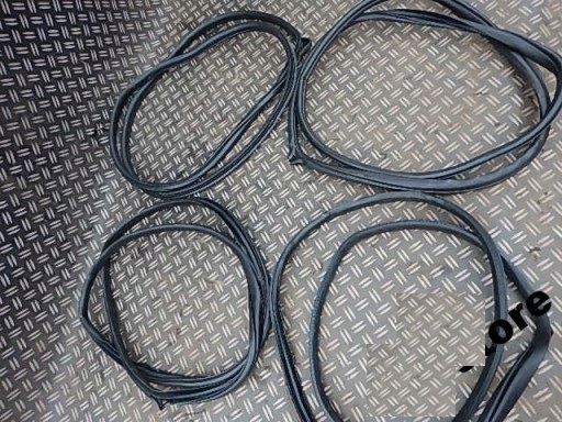 фото №1, Mazda cx-7 cx7 рестайлинг прокладка вокруг дверь