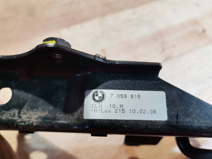 фото №8, Засувка спинка заднього ліве bmw x5 e53 2000 7059615