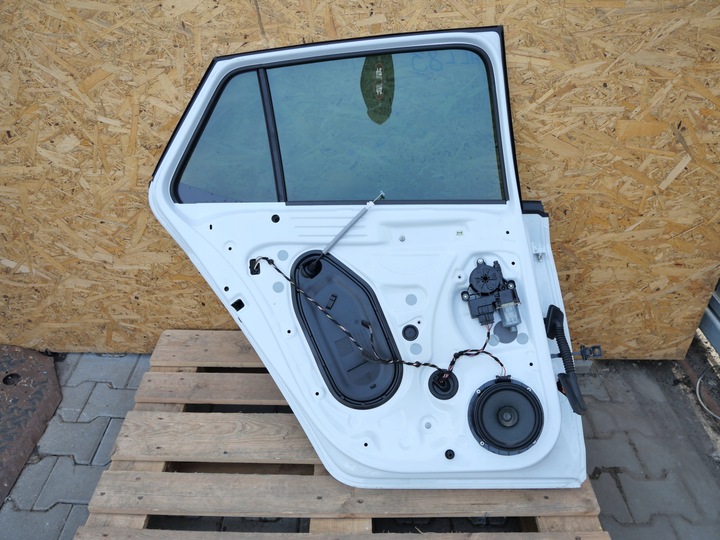 фото №8, Skoda fabia iii дверь левая зад белый комплектные