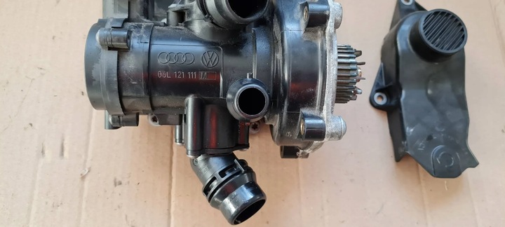 фото №5, Q3 83a насос води термостата корпус 2.0 tfsi 06l121111m a4 b9 8w a3