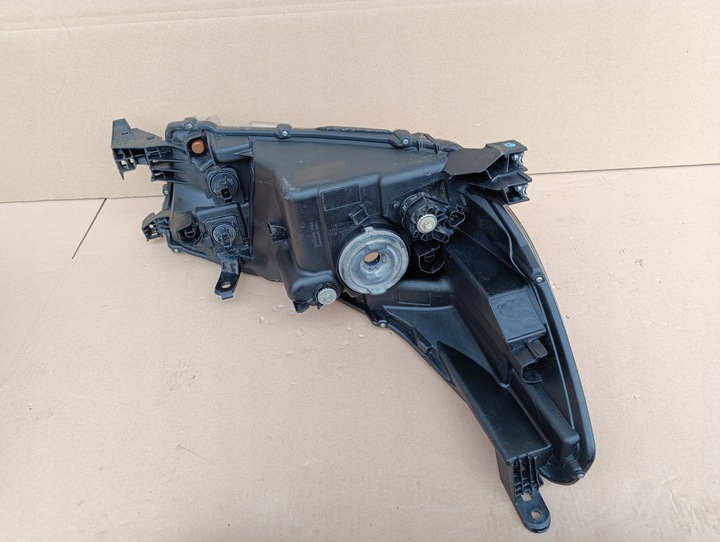 фото №10, Toyota hilux рестайлинг viii 20-23 лампа левая перед передняя фара обычный eu