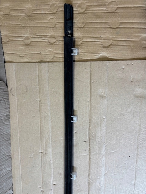 фото №6, Honda civic ix планка накладка ліва передня ущільнювач скла 2012-17 r.