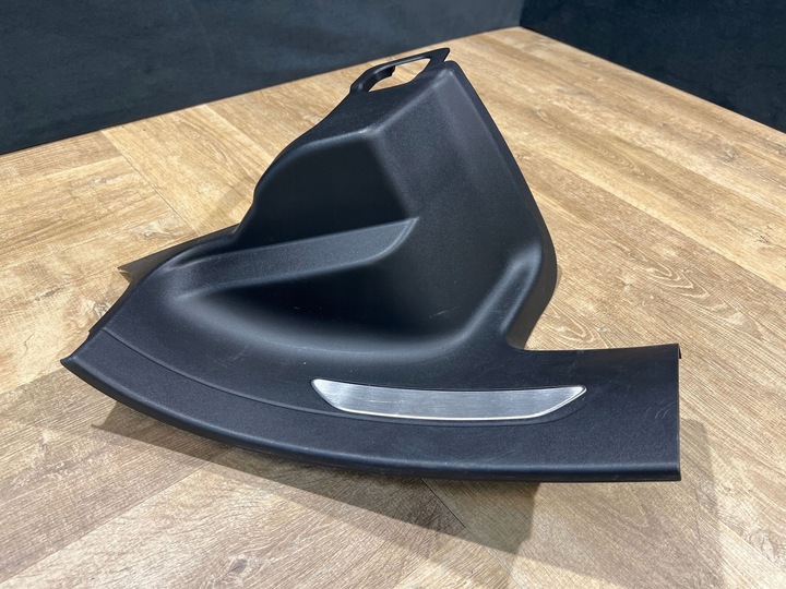 фото №1, Планка пороговая задняя j8a2-13244b j8a2-13244a