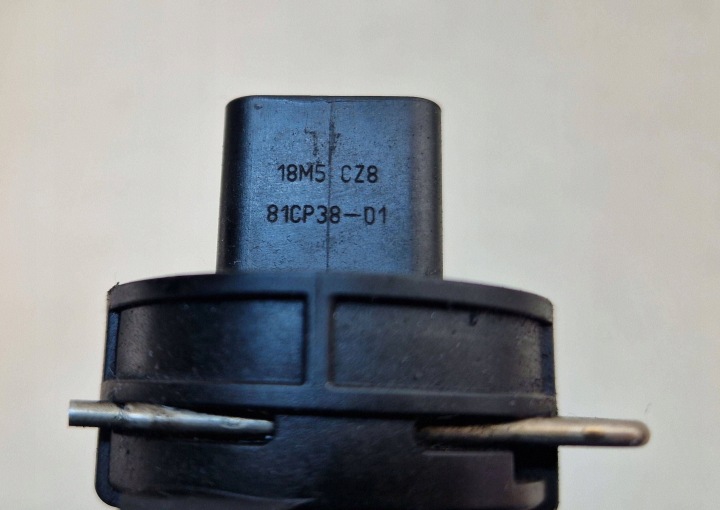фото №8, Ford kuga mk2 13-19 2.0 tdci датчик тиску пального 81cp3801