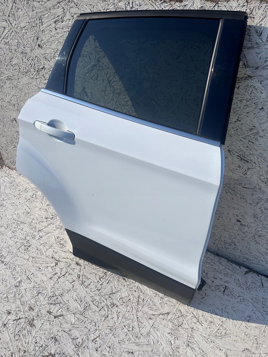 фото №1, Kuga mk2 рестайлінг двері праві задні зад білий 5d