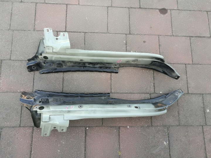 фото №1, Крепление крыло prawe-lewe-4l0805158a audi q7 4l