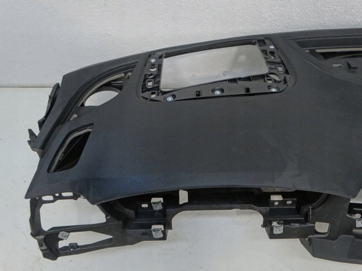 фото №8, Торпедо раздаточная консоль капот audi a5 8w 8w1857001l
