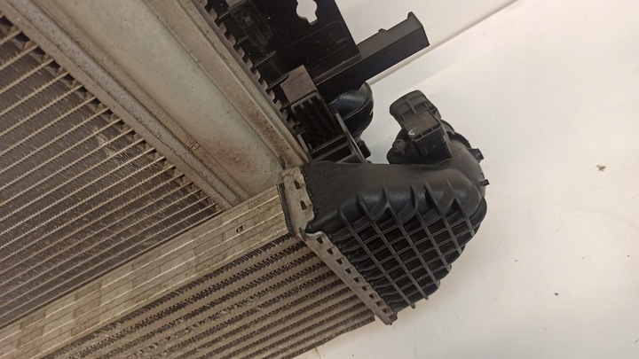 фото №7, Volvo v40 2013 радіаторів вентилятор 31319166 31368270 1.6 volvo радіатор