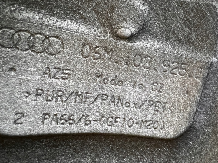 фото №7, Нова кришка верхня кришка двигуна (декоративна кришка) audi a8 d5 3.0 tfsi