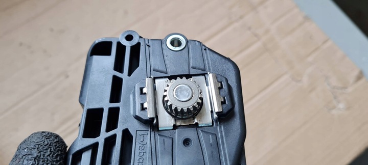 фото №9, S4 b9 8w a5 двигунчик люк панорами 3g5877795 a6 c8 q3 83a