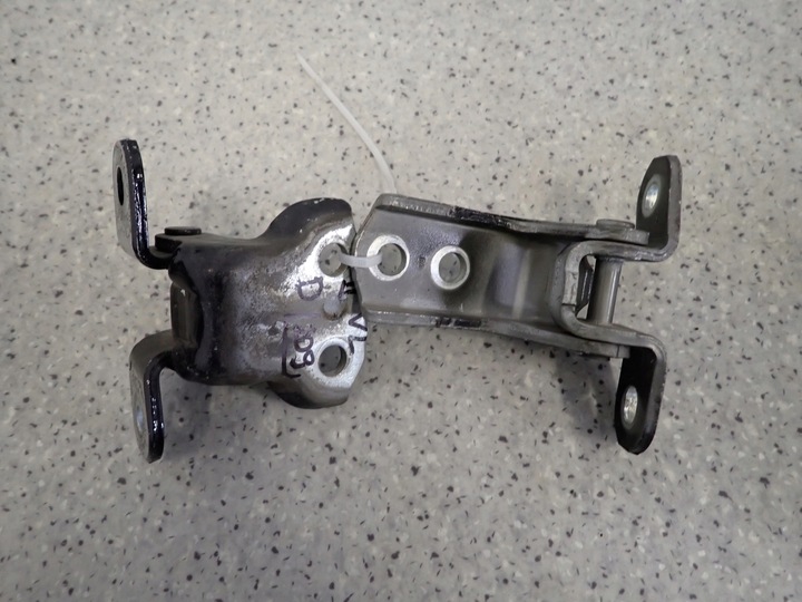 фото №2, Toyota yaris ii 5d 06-12 петли дверь передних левых комплект