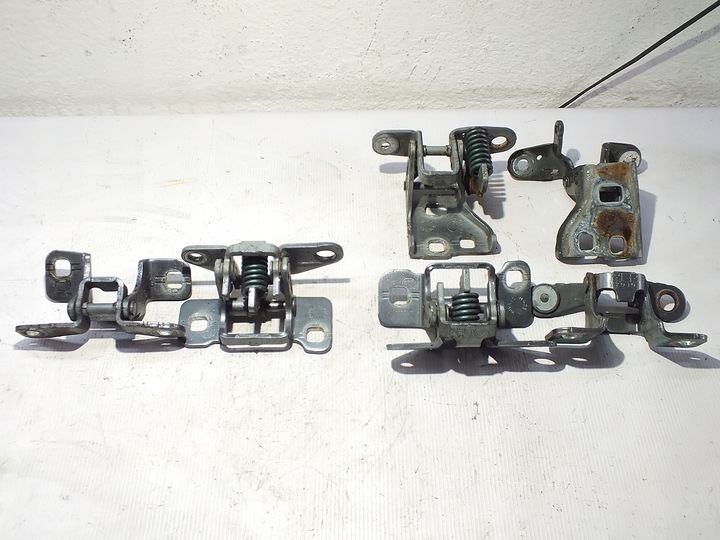 фото №1, Chrysler 300c петля двері лівий зад верх + dół