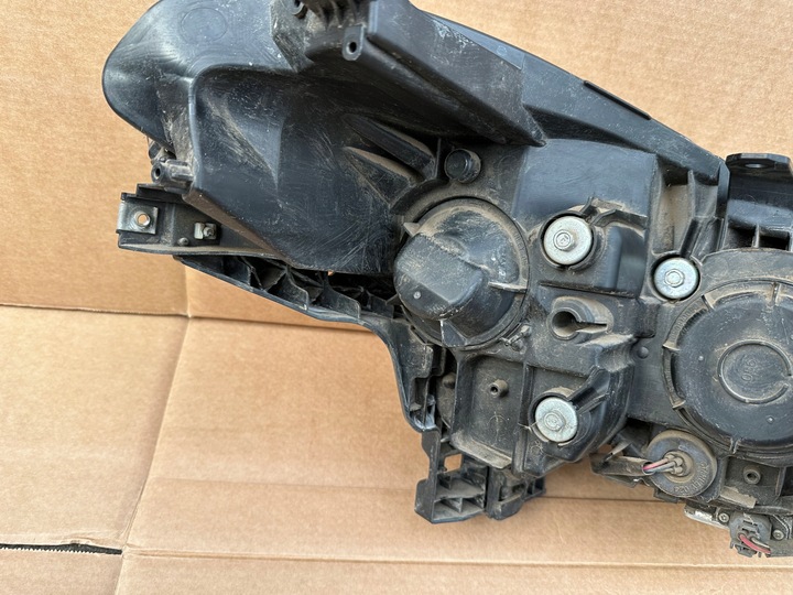 фото №11, Peugeot 4007 лампа левая ксенон европа комплектная